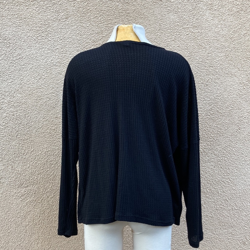EUC Anthropologie Lazy Sundays Waffle Thermal Twist Wrap Long Sleeve Henley - Picture 4 of 7